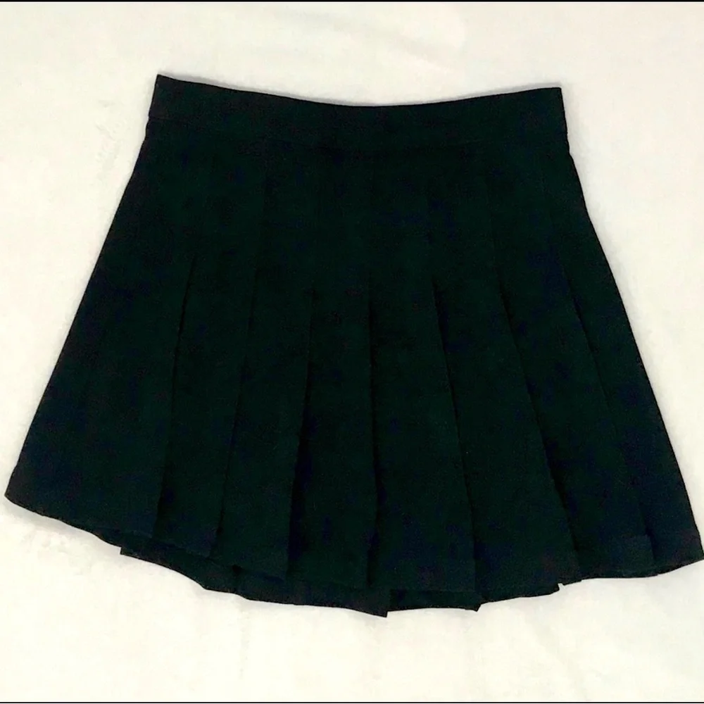 Shilla the Label black evolution pin tuck skirt - Picture 2 of 7